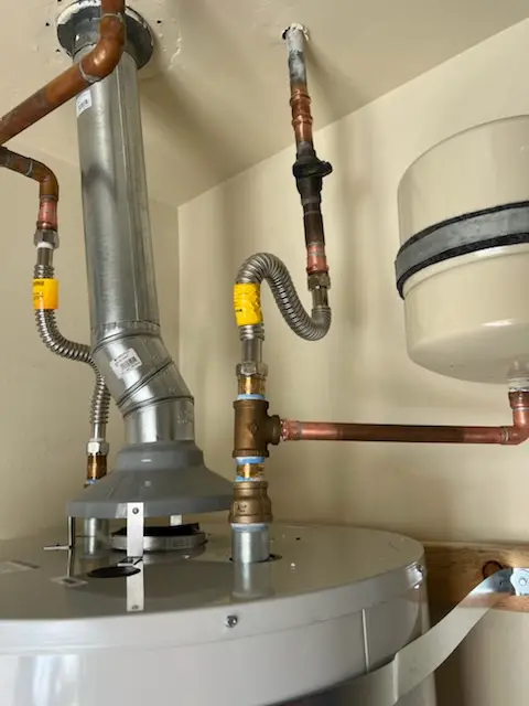 Water heater installation and plumbing repair in White Briar